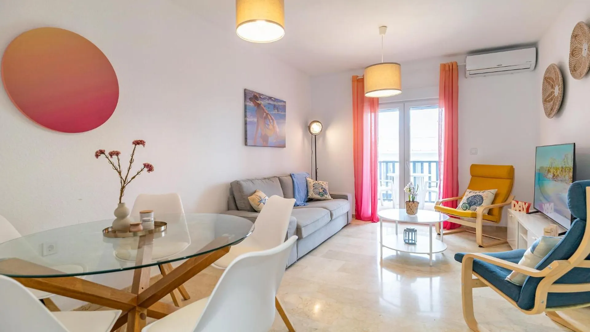 3 Bedroom Cozy Apartment In فيليز-مالاغا
